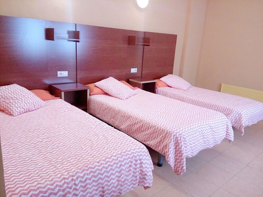 Residencia Albergue Jaca Ngoại thất bức ảnh