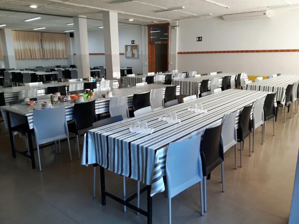 Residencia Albergue Jaca Ngoại thất bức ảnh