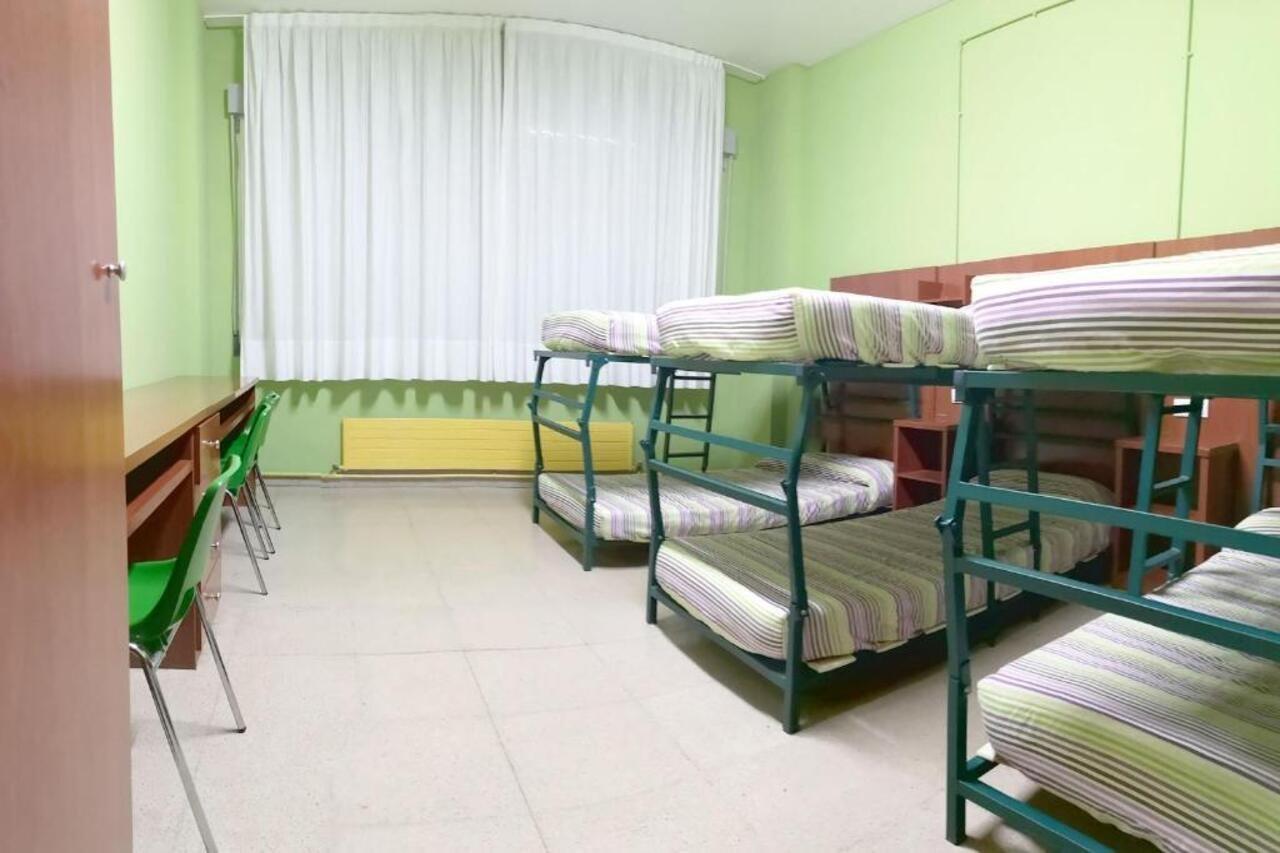 Residencia Albergue Jaca Ngoại thất bức ảnh