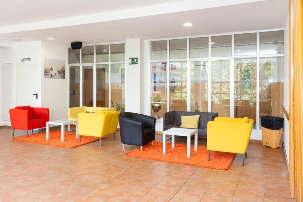 Residencia Albergue Jaca Ngoại thất bức ảnh
